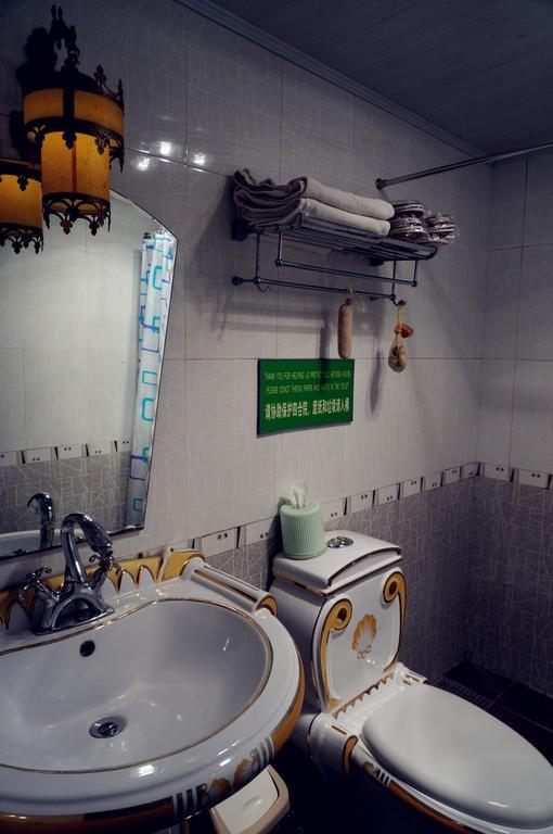 Templeside Deluxe Hutong Hotel بكين الغرفة الصورة