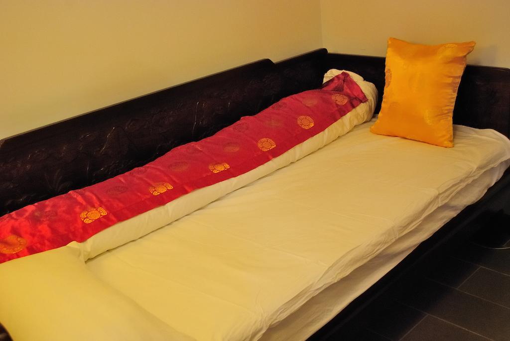 Templeside Deluxe Hutong Hotel بكين المظهر الخارجي الصورة
